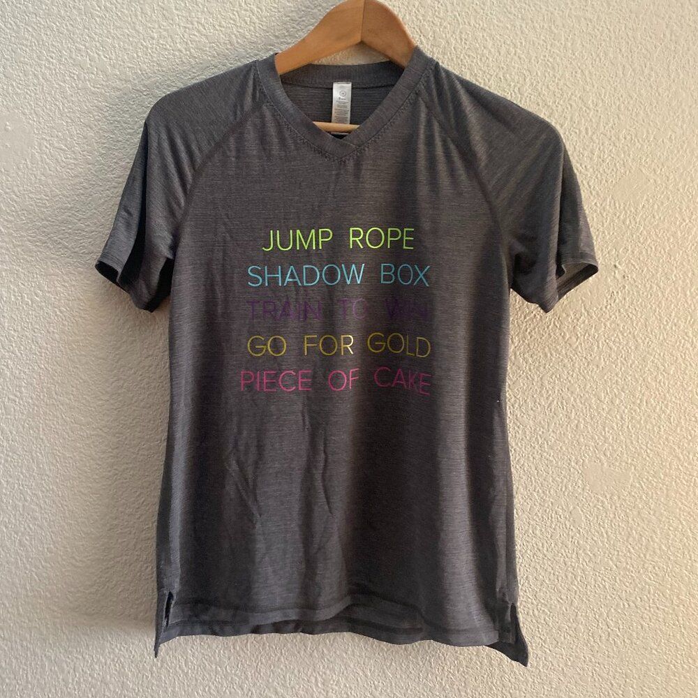 Girls Ivivva Lululemon Jump Rope Shadow Box Gray Short Sleeve T-Shirt 14